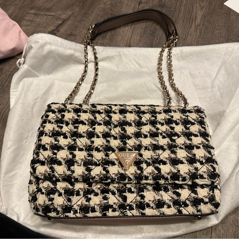 Guess Vintage bag nwot